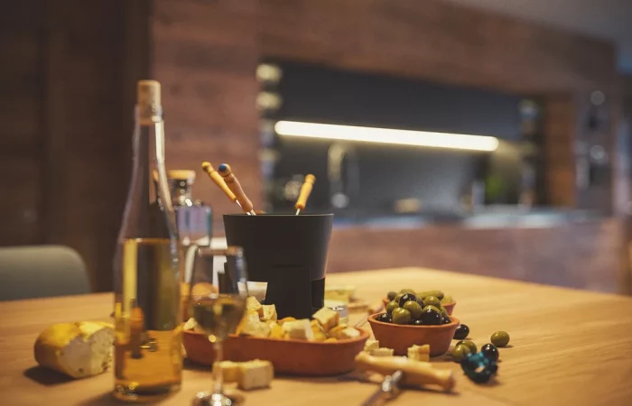 La_Royere_Nax_Interior_Camera01_18